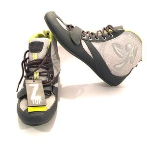 Zumba Footwear- New with Tags Size 10 - Hightop